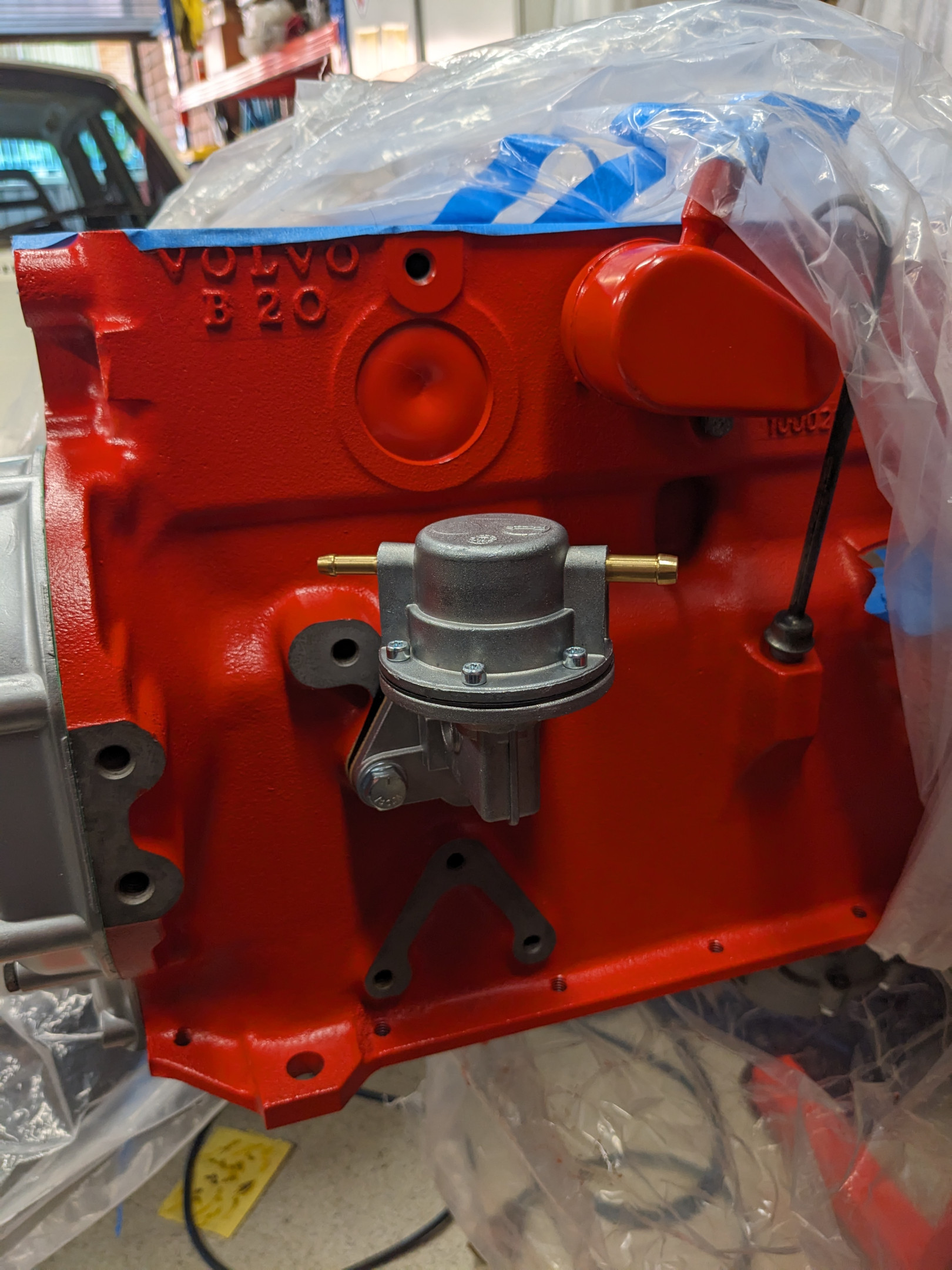 Volvo B20 mechanical fuel pump