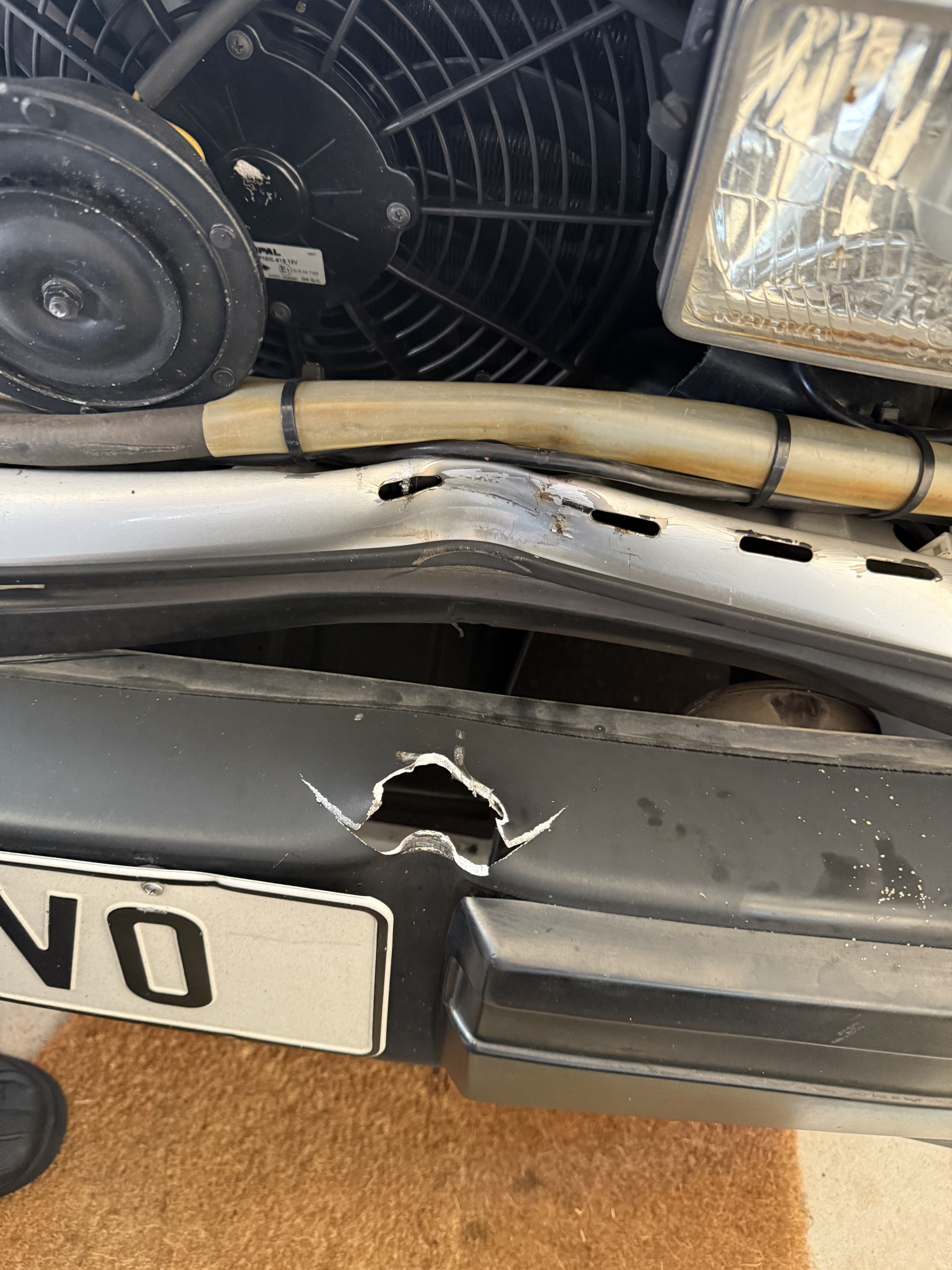 Volvo 244/242 bumper and front panel - Oz Volvo